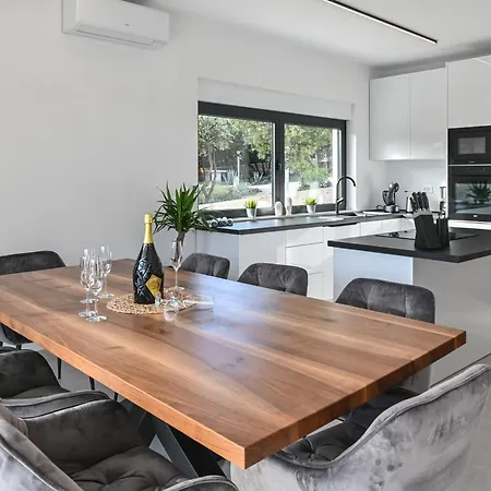 Petra With Private Pool Willa *