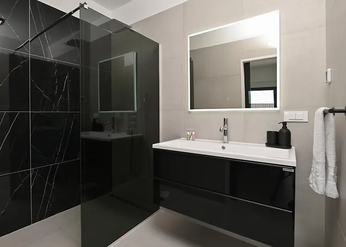 Petra With Private Pool * Mandre