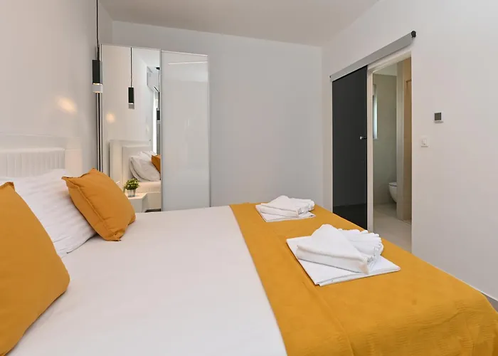 Petra With Private Pool * Mandre