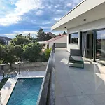 Villa Petra With Private Pool *