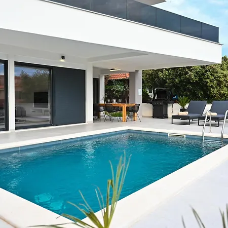 Petra With Private Pool *