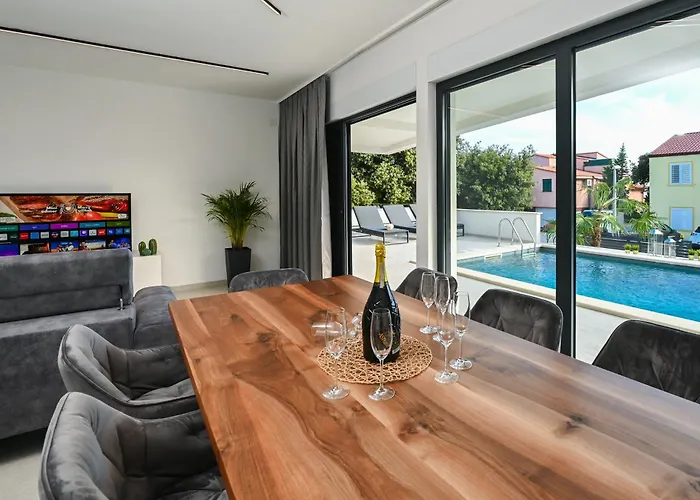 Petra With Private Pool فيلة ماندري