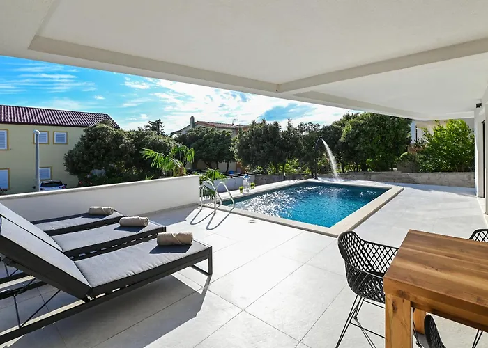 Petra With Private Pool *