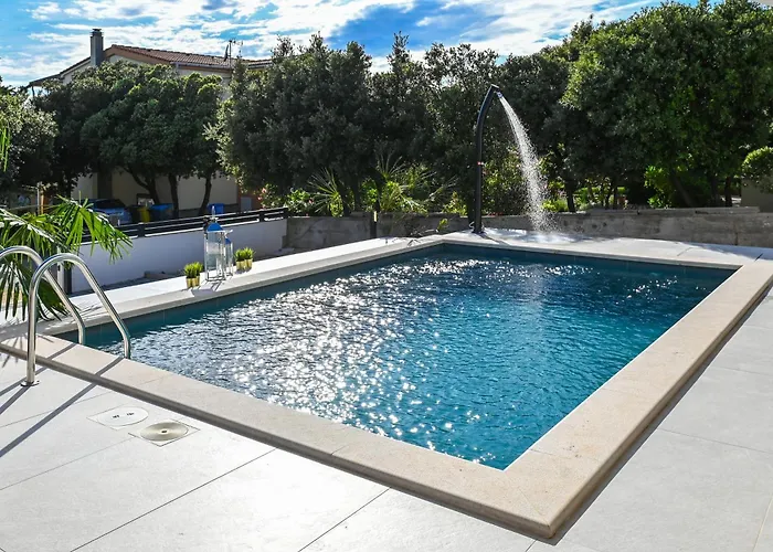 ヴィラ Petra With Private Pool